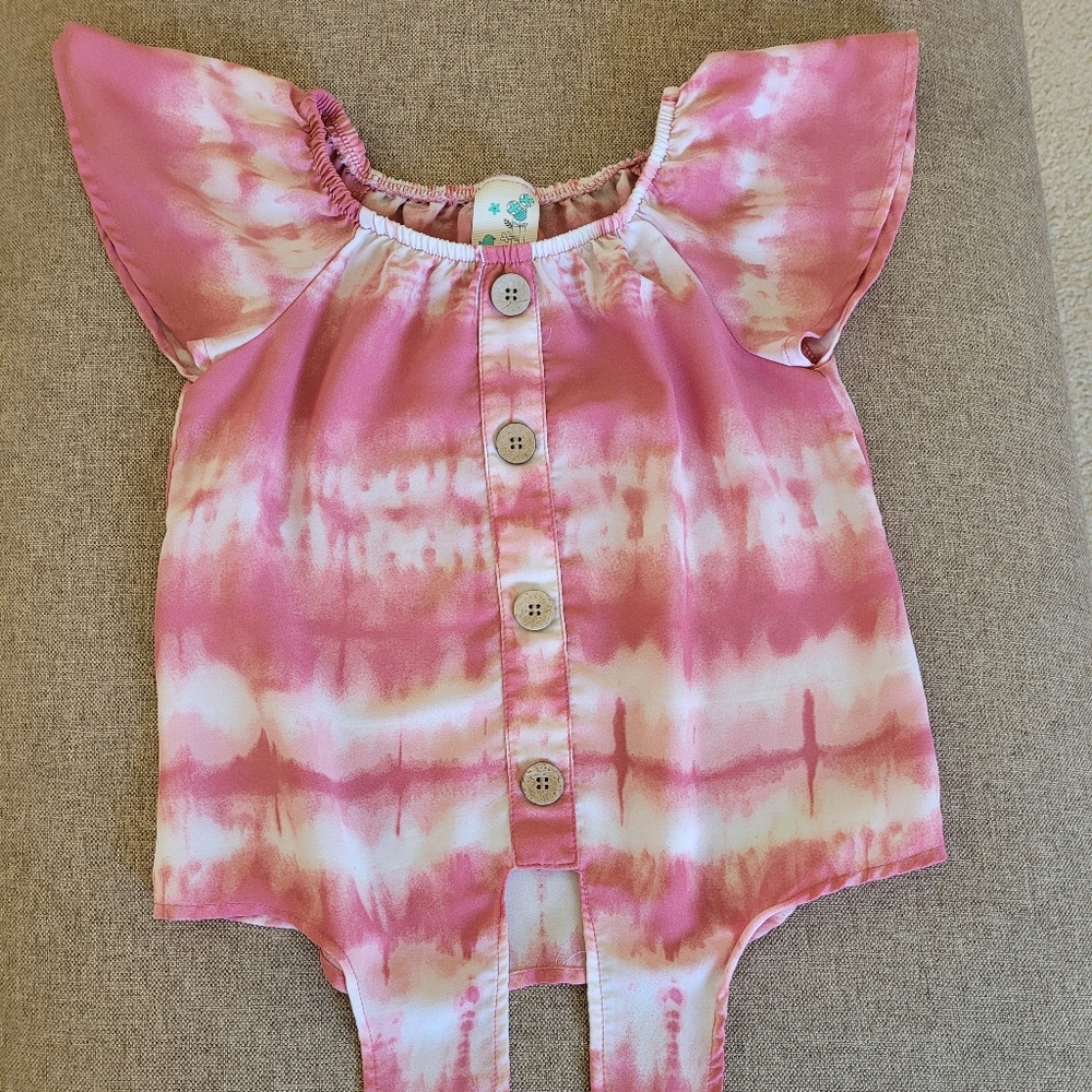 Girl tops bundle of 3